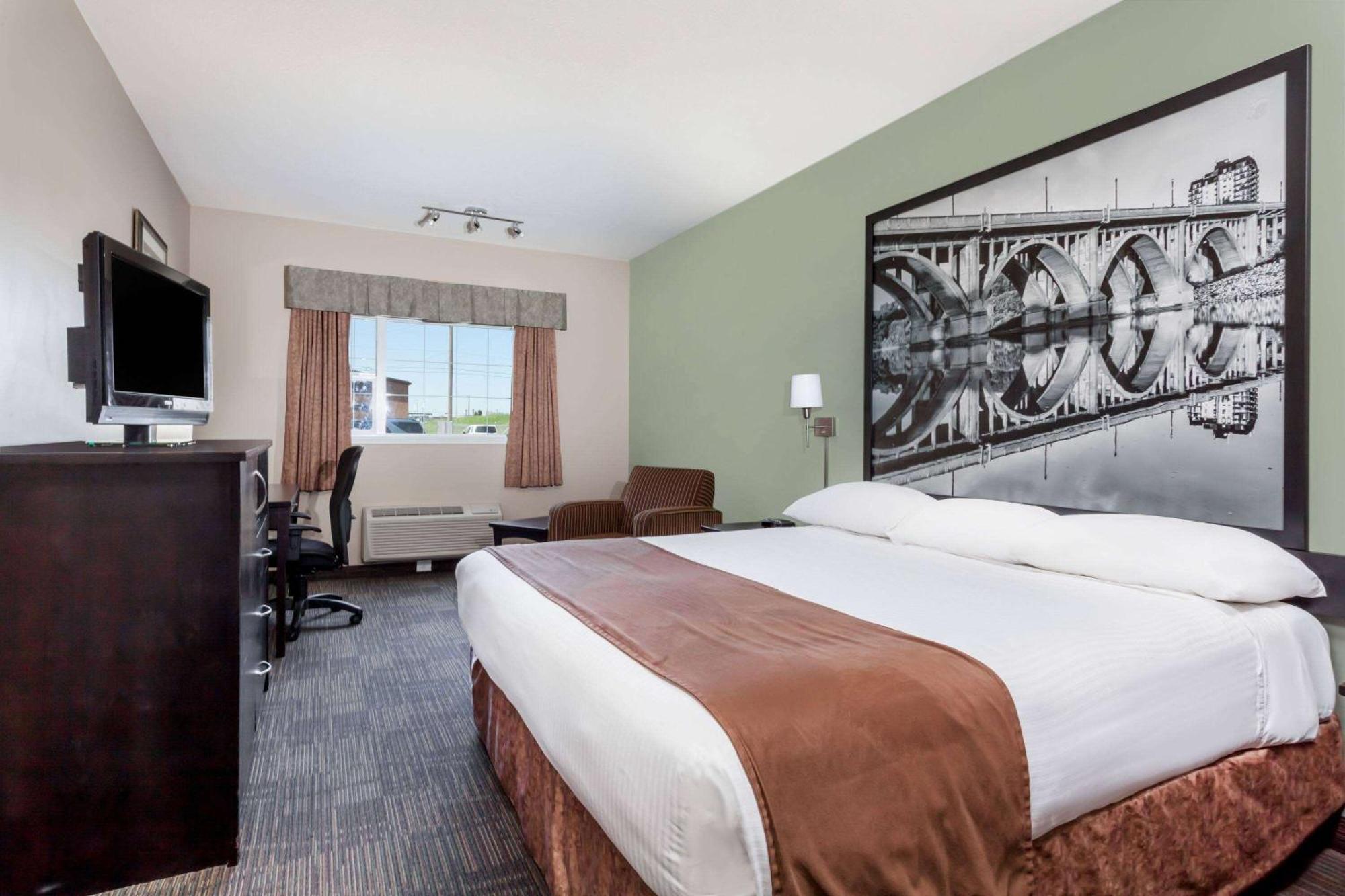 Super 8 By Wyndham Saskatoon Near Saskatoon Airport Hotel Ngoại thất bức ảnh