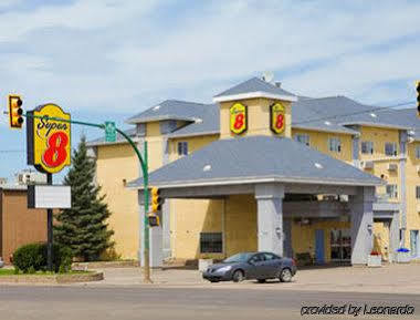 Super 8 By Wyndham Saskatoon Near Saskatoon Airport Hotel Ngoại thất bức ảnh