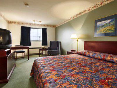Super 8 By Wyndham Saskatoon Near Saskatoon Airport Hotel Phòng bức ảnh